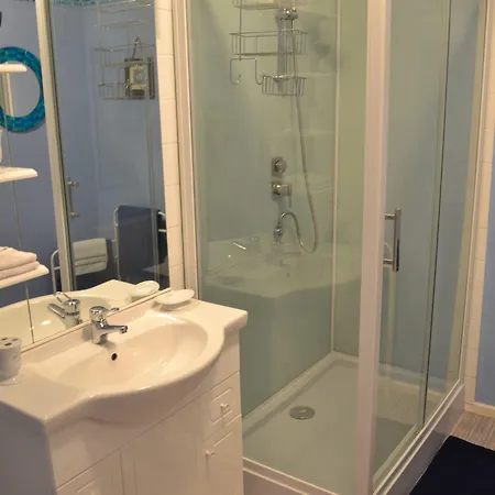 ベッド・アンド・ブレックファスト L'envers Abzac