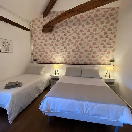 ベッド・アンド・ブレックファスト L'envers Abzac